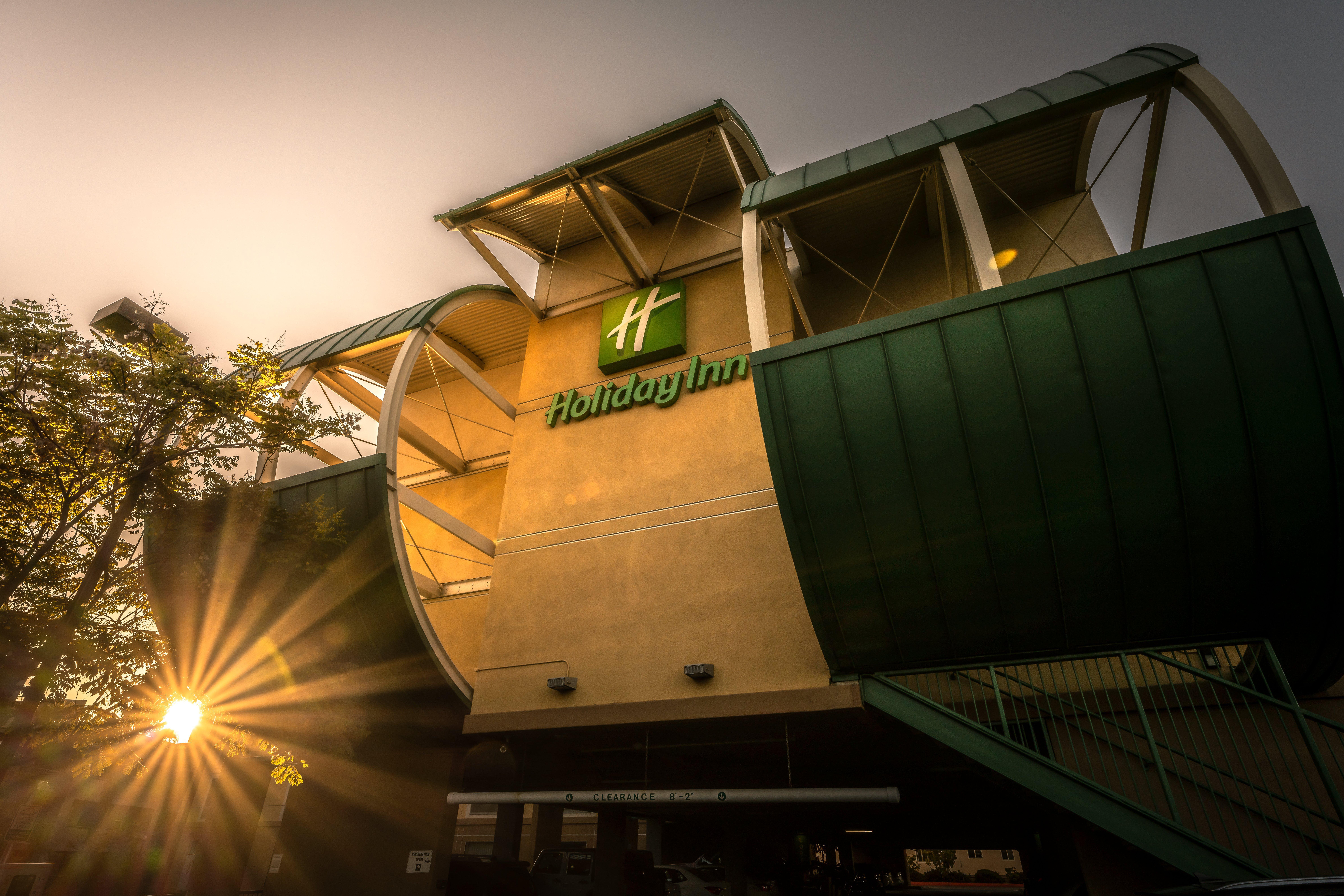 Holiday Inn Oceanside Marina Camp Pendleton By Ihg Exterior foto
