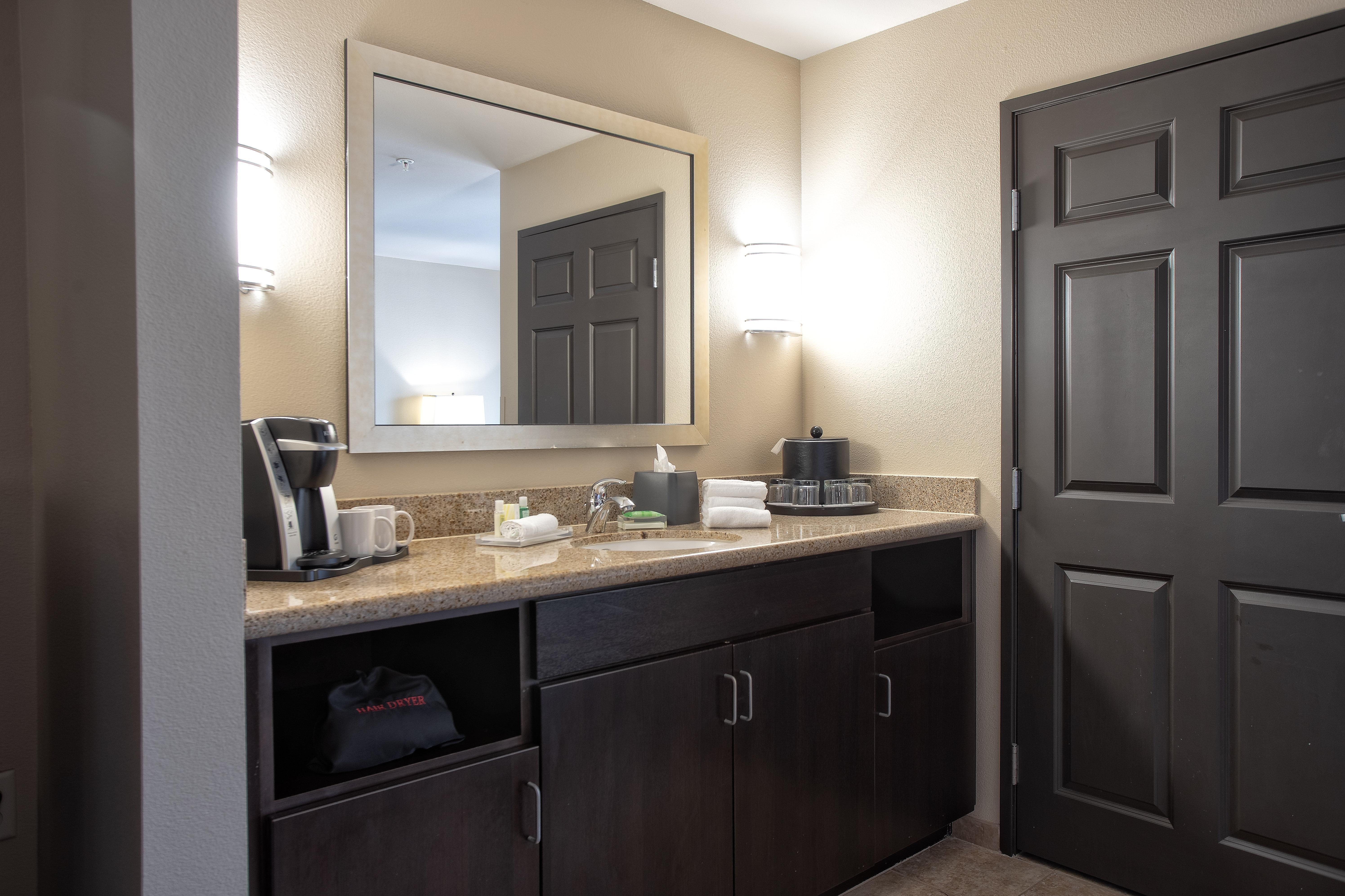 Holiday Inn Oceanside Marina Camp Pendleton By Ihg Exterior foto