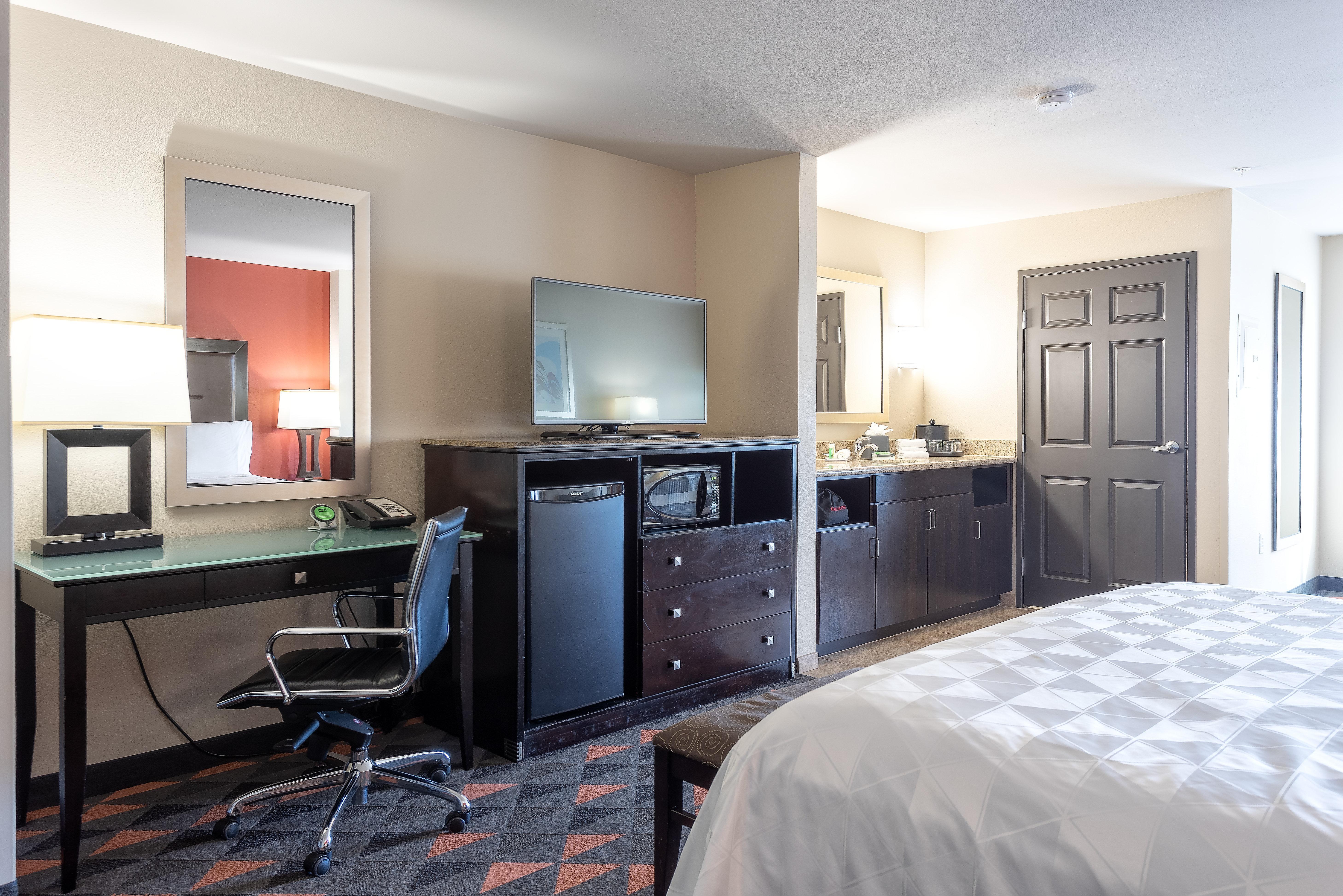 Holiday Inn Oceanside Marina Camp Pendleton By Ihg Exterior foto