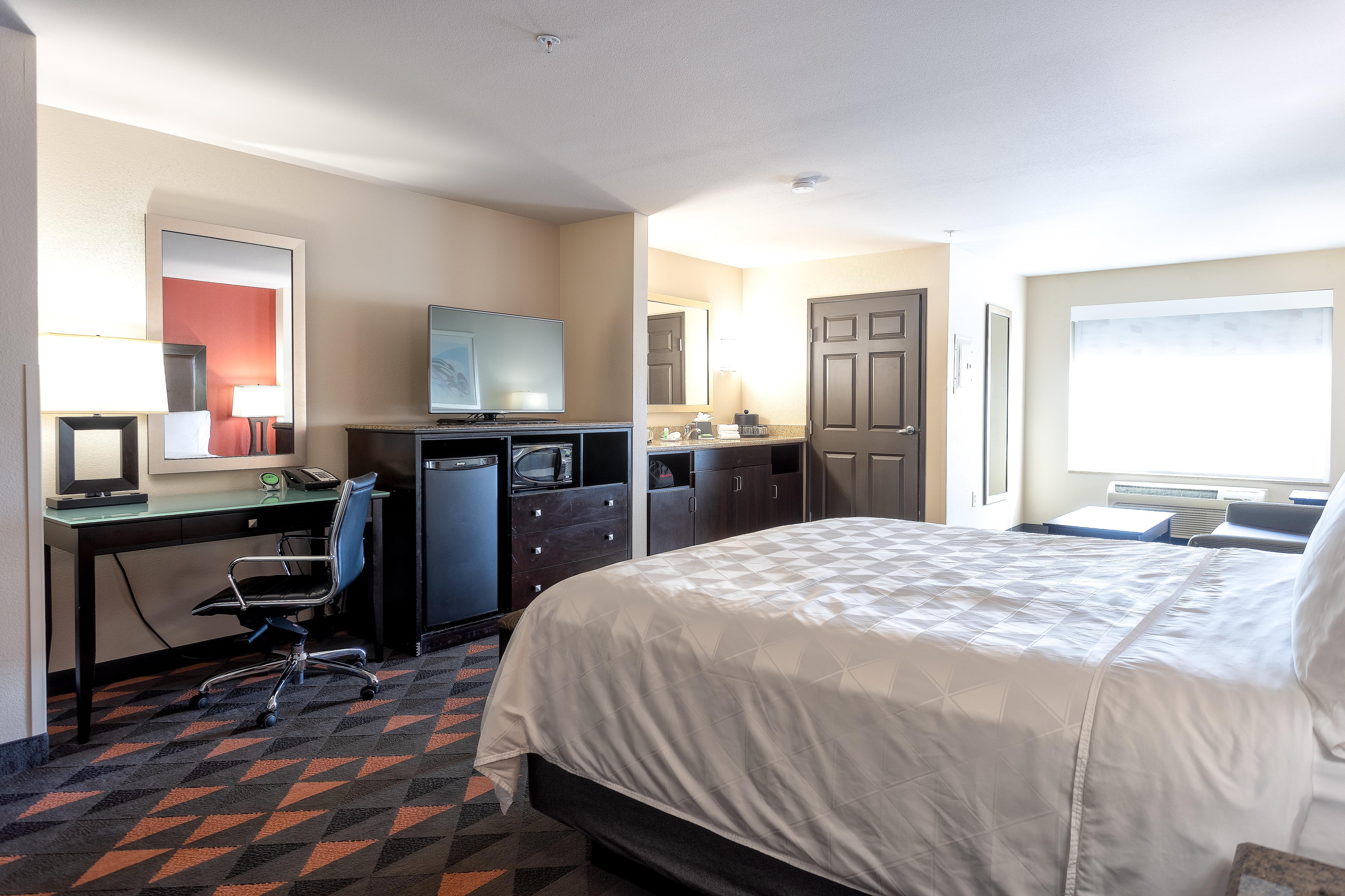 Holiday Inn Oceanside Marina Camp Pendleton By Ihg Exterior foto
