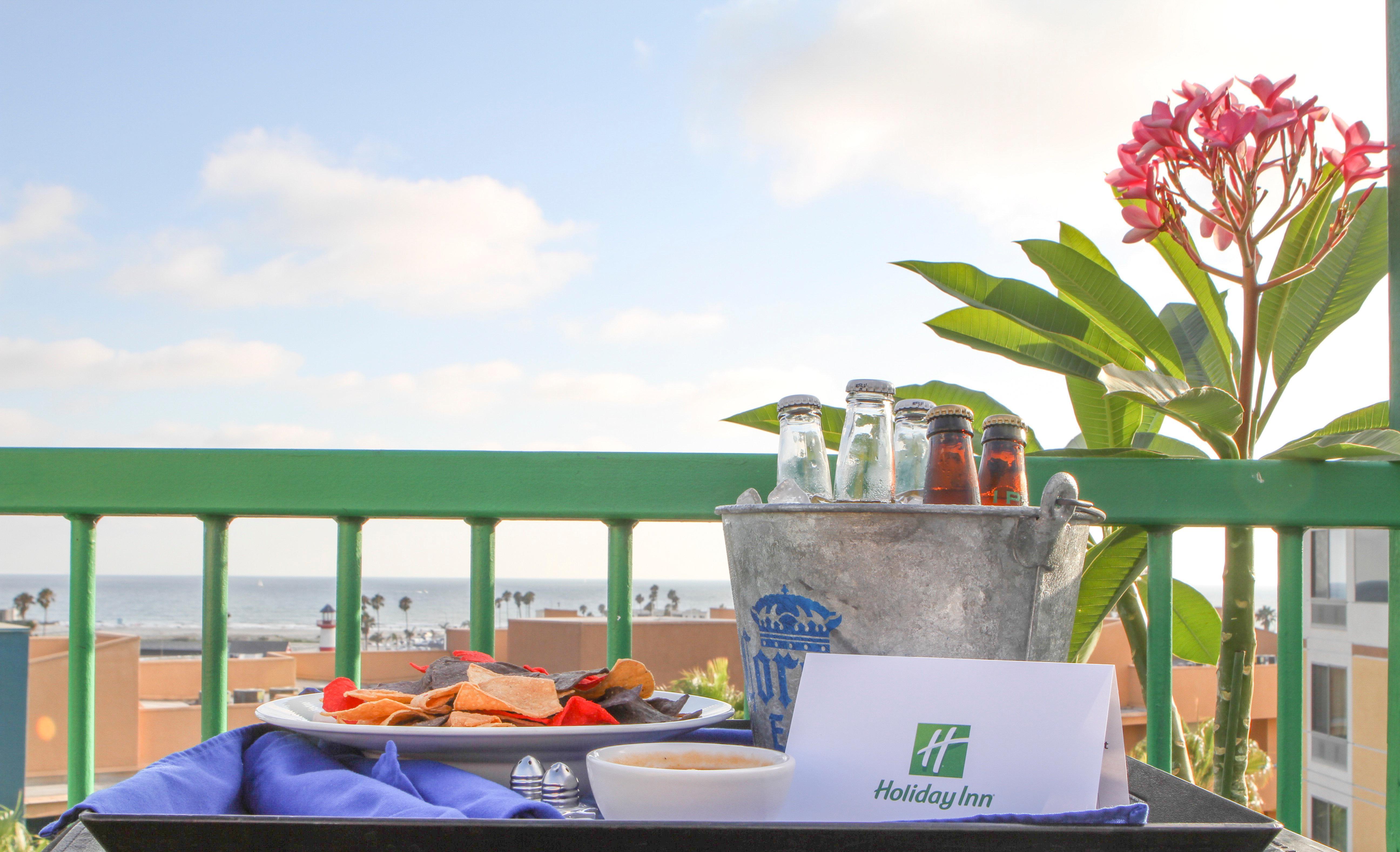 Holiday Inn Oceanside Marina Camp Pendleton By Ihg Exterior foto